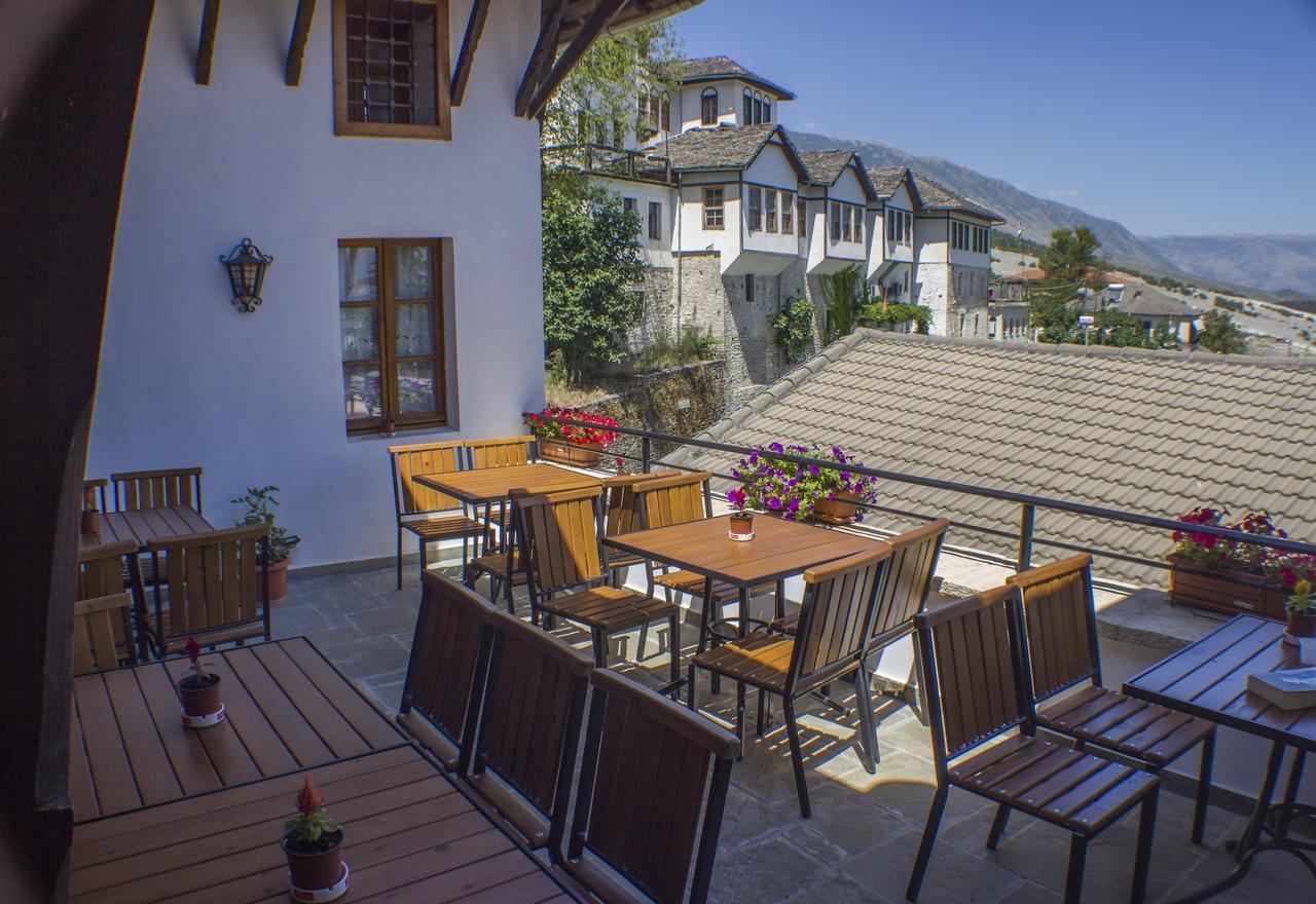 Old Bazaar 1790 Hotel Gjirokastra Kültér fotó